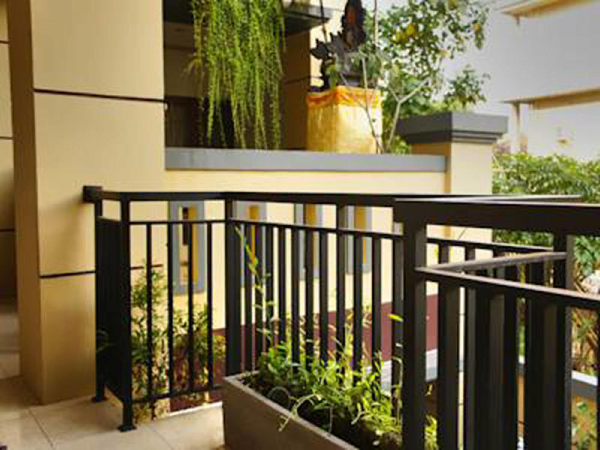 Graha Chania Legian Kuta  Exterior photo